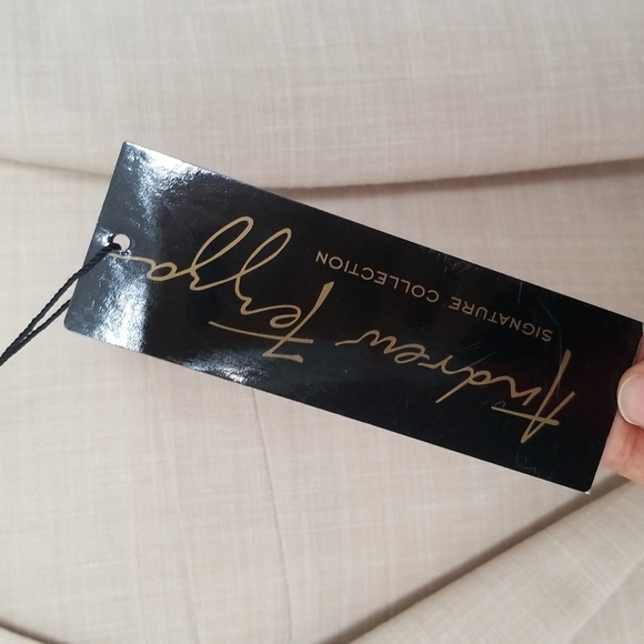 Men's Andrew Fezza New Tan Blazer - Picture 2 of 5